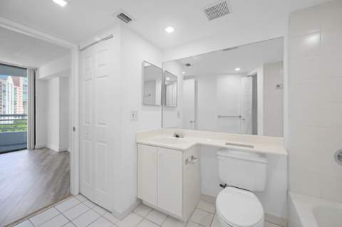 3300 NE 192nd Street 915, Aventura FL - photo 9 of 27