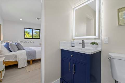 10 NW 100th St, Miami Shores FL - photo 10 of 40