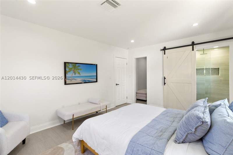 3 bedroom SingleFamilyResidence at 10 NW 100th St, Navarro Sub, Miami Shores — photo 5