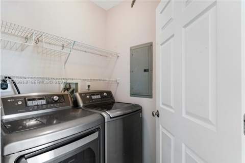2000 N Bayshore Dr 702, Miami FL - photo 20 of 33