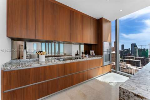175 SE 25 Rd 3601, Miami FL - photo 10 of 38