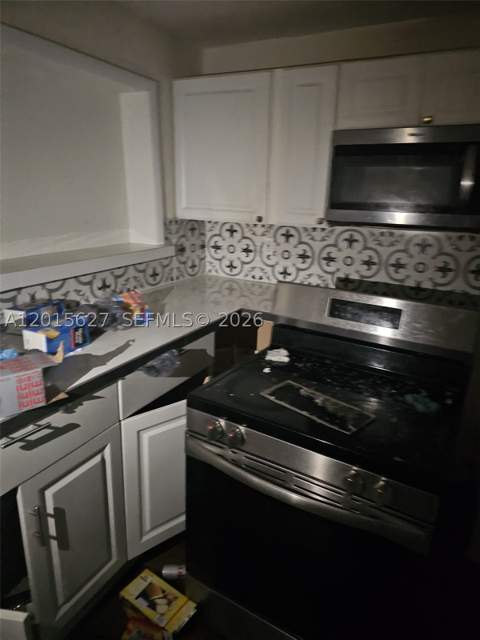 1717 NW 69th St, Miami FL - photo 11 of 35