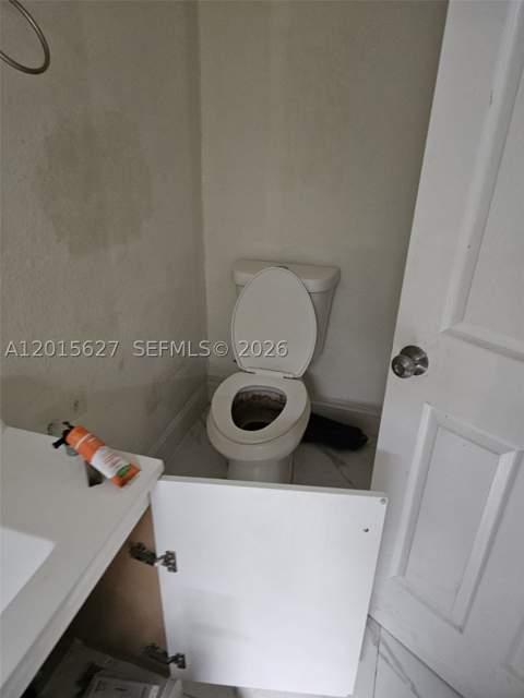 1717 NW 69th St, Miami FL - photo 15 of 35