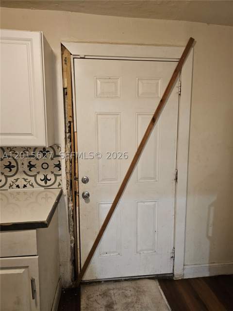 1717 NW 69th St, Miami FL - photo 8 of 35