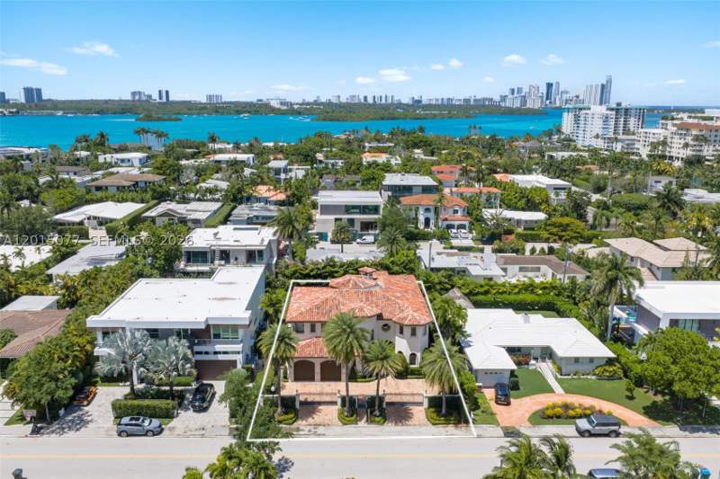 6 bedroom SingleFamilyResidence at 1251 99th St, Bay Harbor Island, Bay Harbor Islands — photo 2