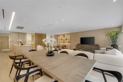 72 W Shore Dr W, Miami FL - photo 24 of 107