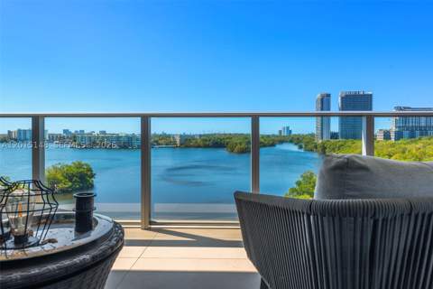 17111 Biscayne Blvd 606, North Miami Beach FL - photo 10 of 35