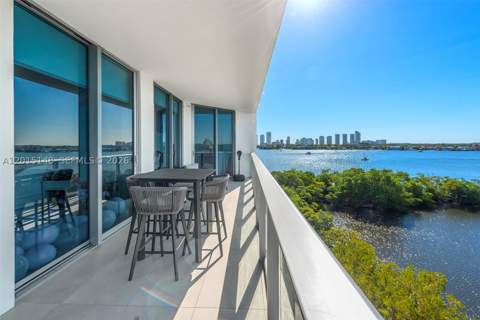 17111 Biscayne Blvd 606, North Miami Beach FL - photo 8 of 35