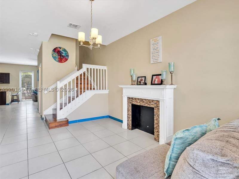 3 bedroom Townhouse at 1410 NW 214th Ter, Walden Townhomes, Miami Gardens — photo 2