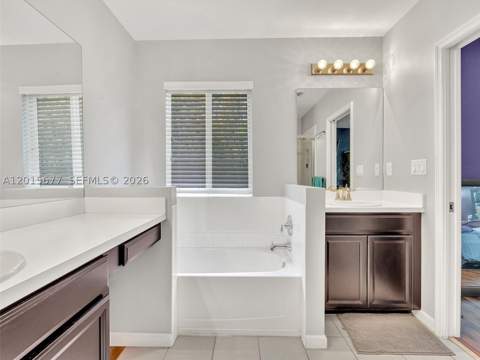 1410 NW 214th Ter, Miami Gardens FL - photo 8 of 43