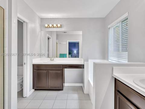 1410 NW 214th Ter, Miami Gardens FL - photo 9 of 43