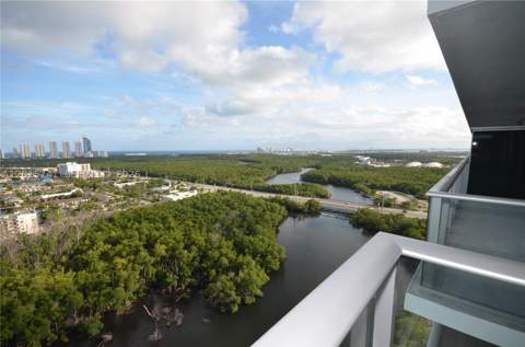 16385 Biscayne Blvd 519, North Miami Beach FL - photo 11 of 110