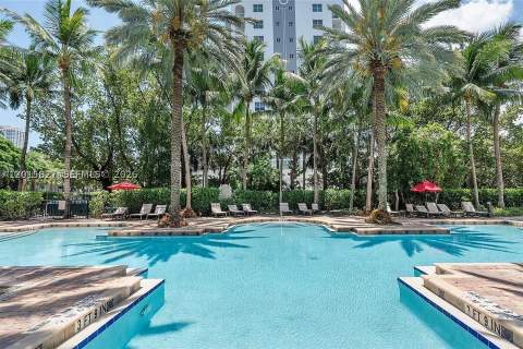 17150 N Bay Rd 2905, Sunny Isles Beach FL - photo 19 of 30