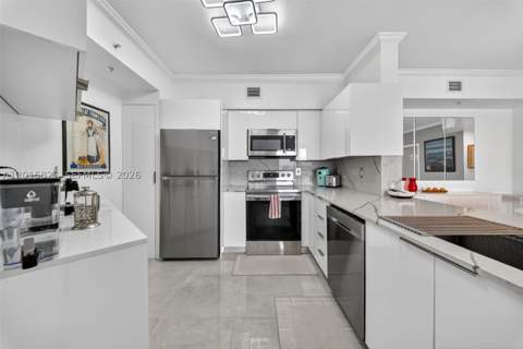 17150 N Bay Rd 2905, Sunny Isles Beach FL - photo 7 of 30