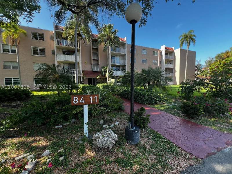 2 bedroom Condominium at 8411 NW 8th St 105, Summit Chase Condo, Miami — photo 2