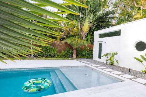 725 NE 81st St, Miami FL - photo 24 of 31