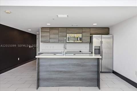 421 Meridian Ave 19, Miami Beach FL - photo 19 of 32