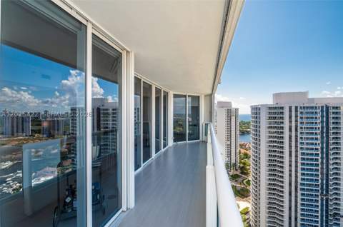 21205 Yacht Club Dr 3107, Aventura FL - photo 24 of 88