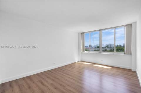 7441 Wayne Ave 4G, Miami Beach FL - photo 11 of 38
