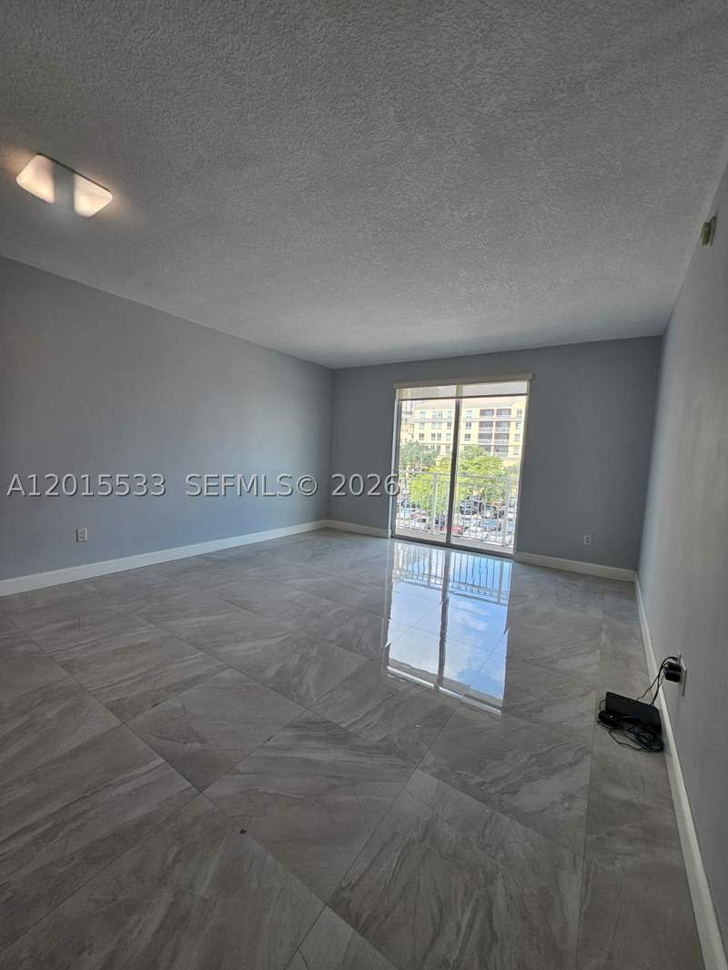 1 bedroom Condominium at 7270 SW 88th St B202, Downtown Dadeland Condo N, Miami — photo 2