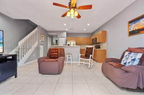 934 NE 42nd Ter, Homestead FL - photo 8 of 37