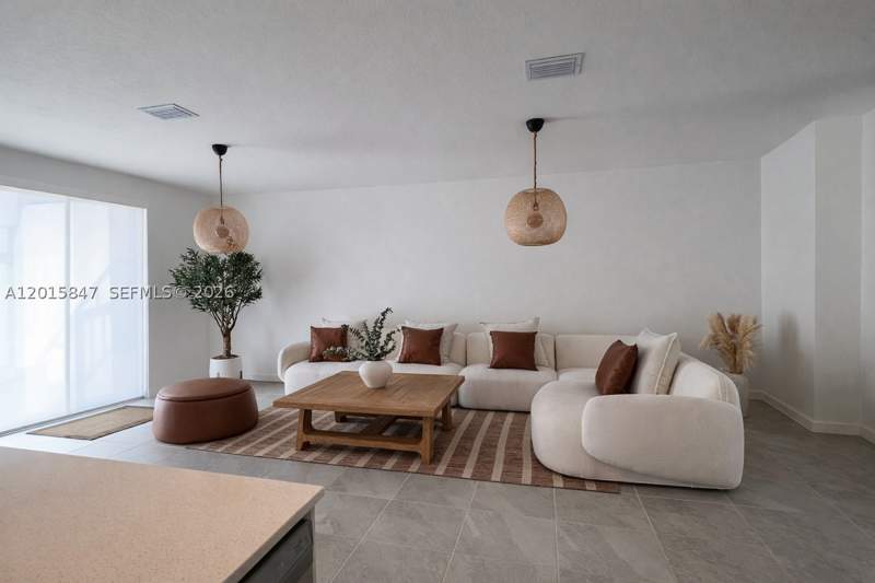 3 bedroom Townhouse at 686 SE 13th Ct, Miami Land And Developmen, Homestead — photo 3