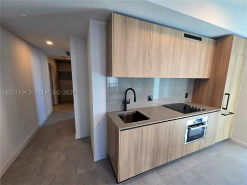 121 NE 5 St 2908, Miami FL - photo 8 of 15