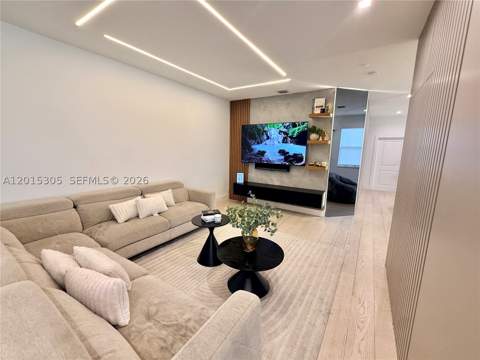 12750 NW 23rd Pl, Miami FL - photo 10 of 38