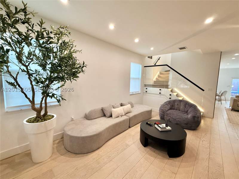 3 bedroom Townhouse at 12750 NW 23rd Pl, GOLF PARK SEC 1, Miami — photo 3