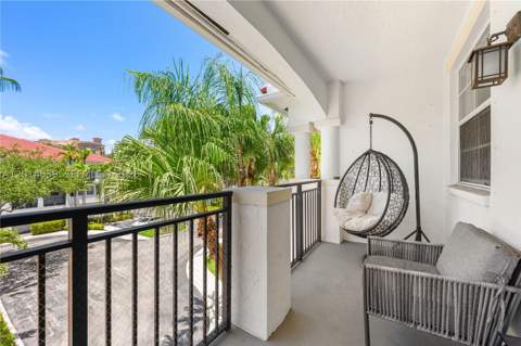 3165 NE 184th St 6304, Aventura FL - photo 23 of 32