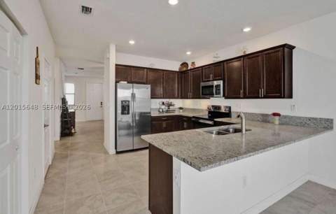 3460 W 103rd Ter, Hialeah FL - photo 15 of 50