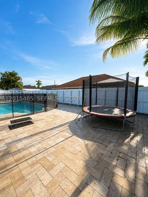 15046 SW 148th Pl, Miami FL - photo 7 of 34