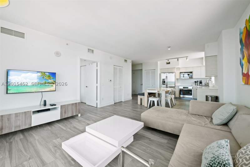1 bedroom Condominium at 4250 Biscayne Blvd 1009, 4250 Biscayne Boulevard C, Miami — photo 4