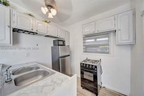 2890 NW 160th St, Miami Gardens FL - photo 20 of 40