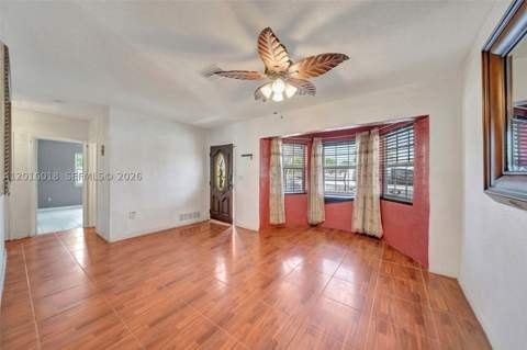 2890 NW 160th St, Miami Gardens FL - photo 8 of 40