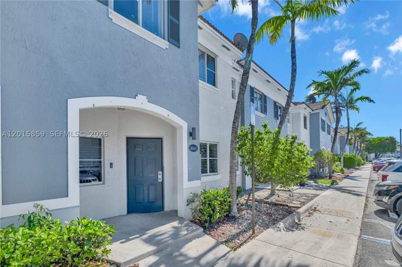 3 bedroom Townhouse at 1660 SE 30th St, Venetia Grove, Homestead — photo 3
