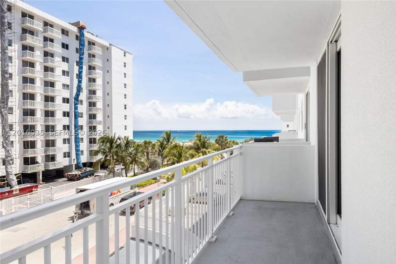 1 bedroom Condominium at 345 Ocean Dr 424, Ocean Point Condo, Miami Beach — photo 5