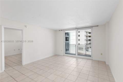 345 Ocean Dr 424, Miami Beach FL - photo 6 of 31