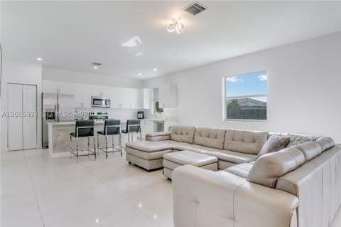 19100 SW 132nd Pl, Miami FL - photo 8 of 30