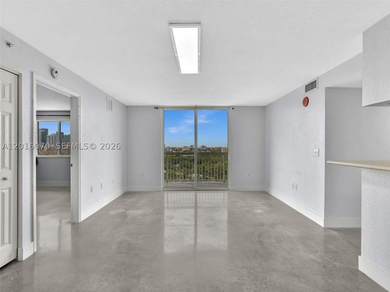 2 bedroom Condominium at 816 NW 11th St 1208, Seybold Pointe Condo, Miami — photo 2