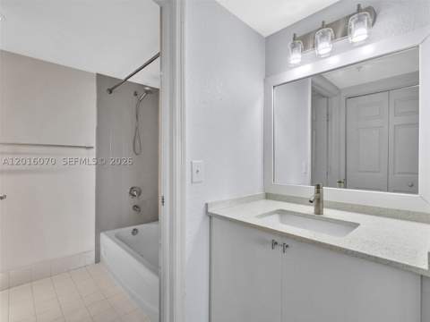 816 NW 11th St 1208, Miami FL - photo 22 of 43
