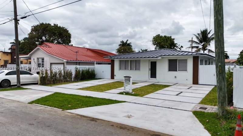 4 bedroom SingleFamilyResidence at 3536 NW 14th Ter, Grapeland Heights Sec 2, Miami — photo 2