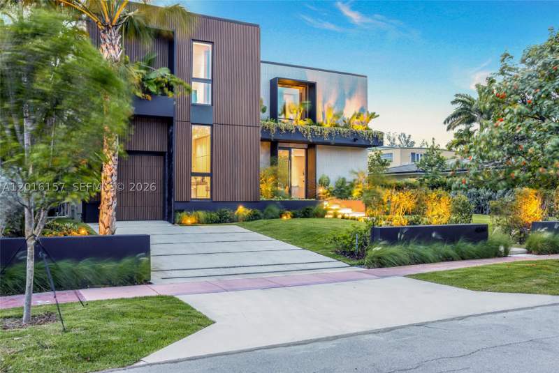 5 bedroom SingleFamilyResidence at 4550 N Jefferson Ave, Nautilus Extension 4th, Miami Beach — photo 4