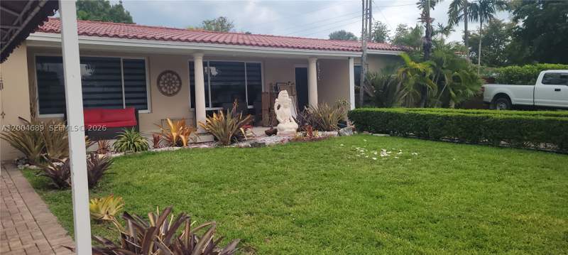 3 bedroom SingleFamilyResidence at 6021 SW 62nd Pl, Twin Lakes Manor Sub, South Miami — photo 4