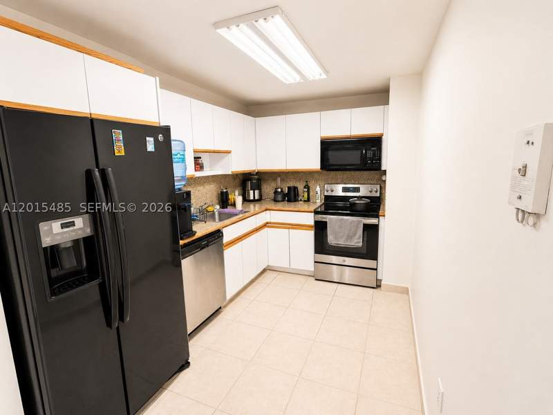 2 bedroom Condominium at 3375 N Country Club Dr 407, Bonavista Condo, Aventura — photo 3