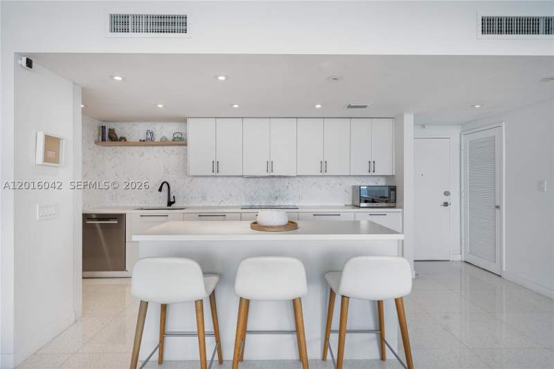 2 bedroom Condominium at 20 Island Ave 1401, Belle Isle So East, Miami Beach — photo 5