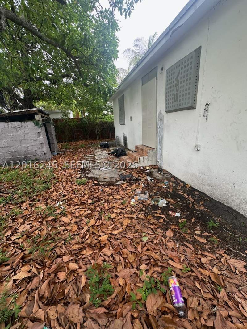 3 bedroom SingleFamilyResidence at 1891 NW 62nd Ter, Liberty City, Miami — photo 3