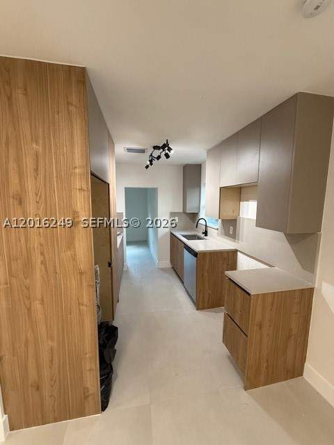 3 bedroom SingleFamilyResidence at 328 NE 57th St, Dixie Highway Track, Miami — photo 4