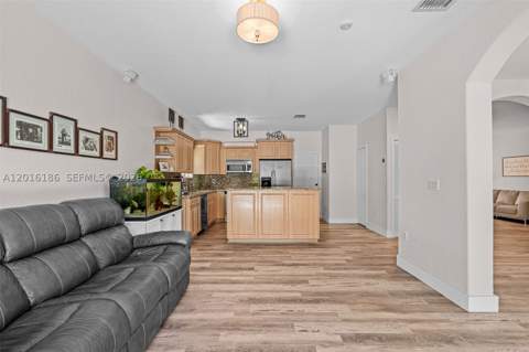 16238 NW 91st Ave, Miami Lakes FL - photo 17 of 52