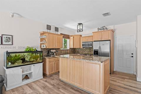 16238 NW 91st Ave, Miami Lakes FL - photo 20 of 52